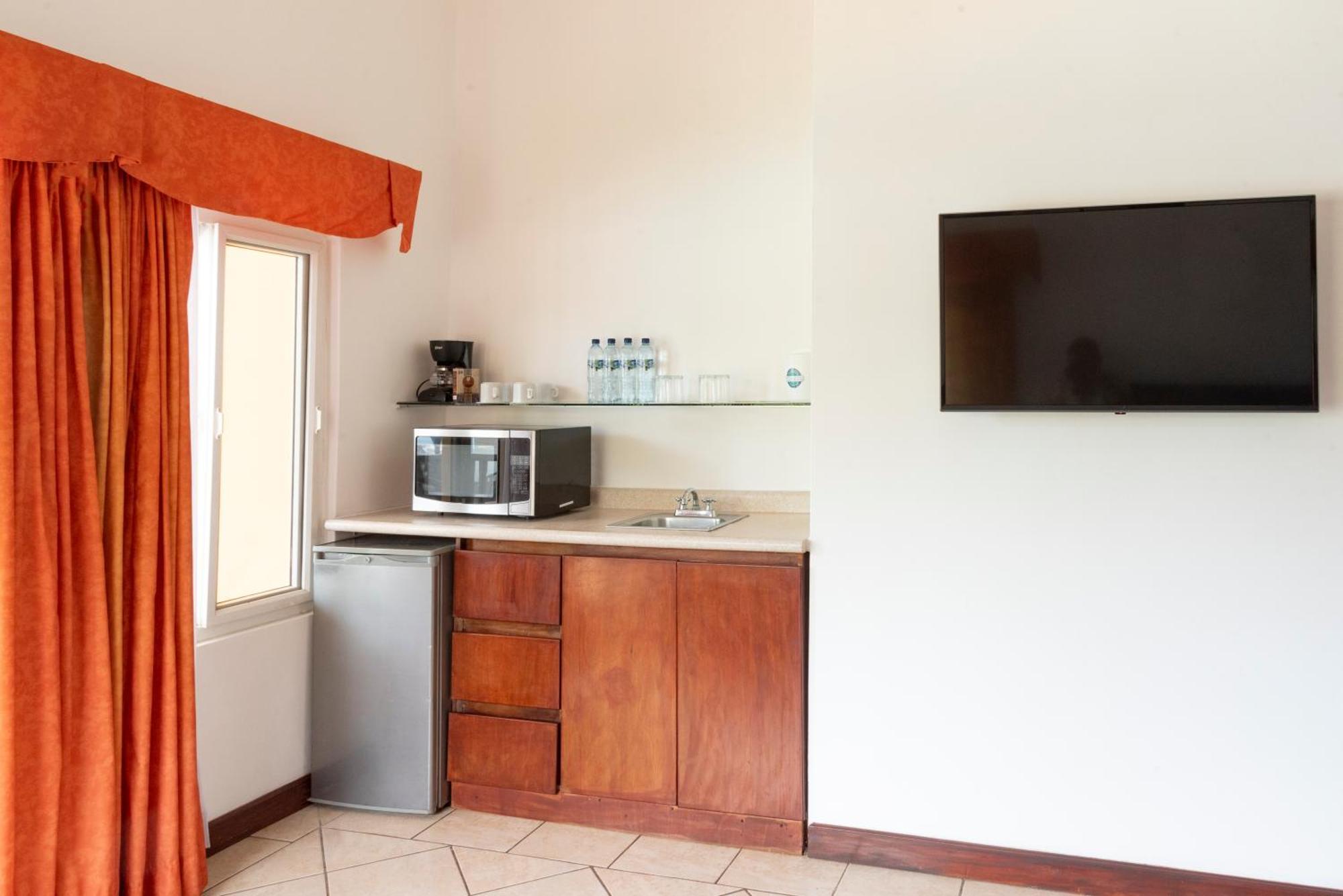 Hotel Cayman Suites Monterrico Exterior photo